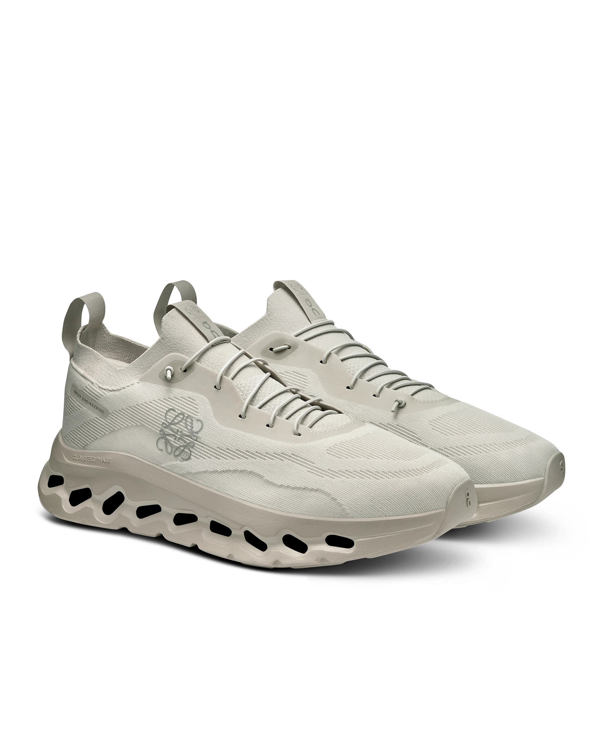 On Cloudtilt Loewe ‘Sand’