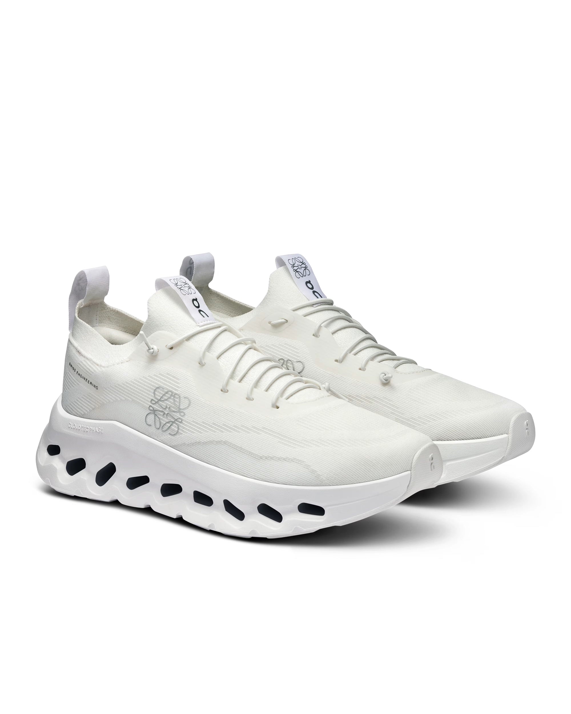 WMNS On Cloudtilt Loewe ‘All White’