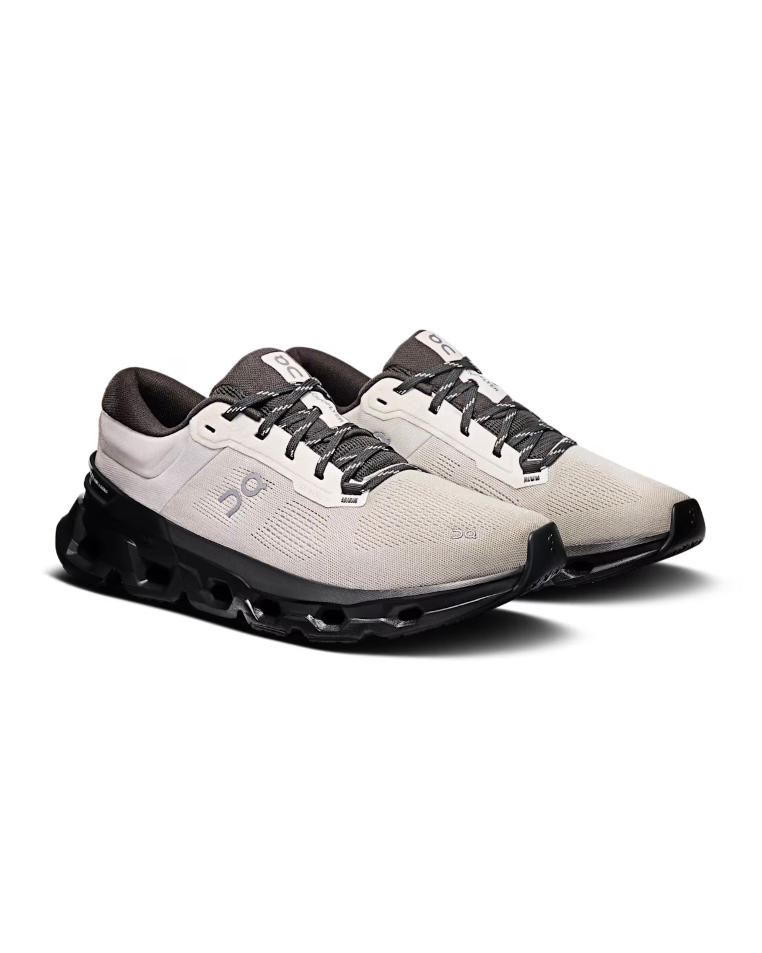 On Cloudflyer 5 Wolf Black