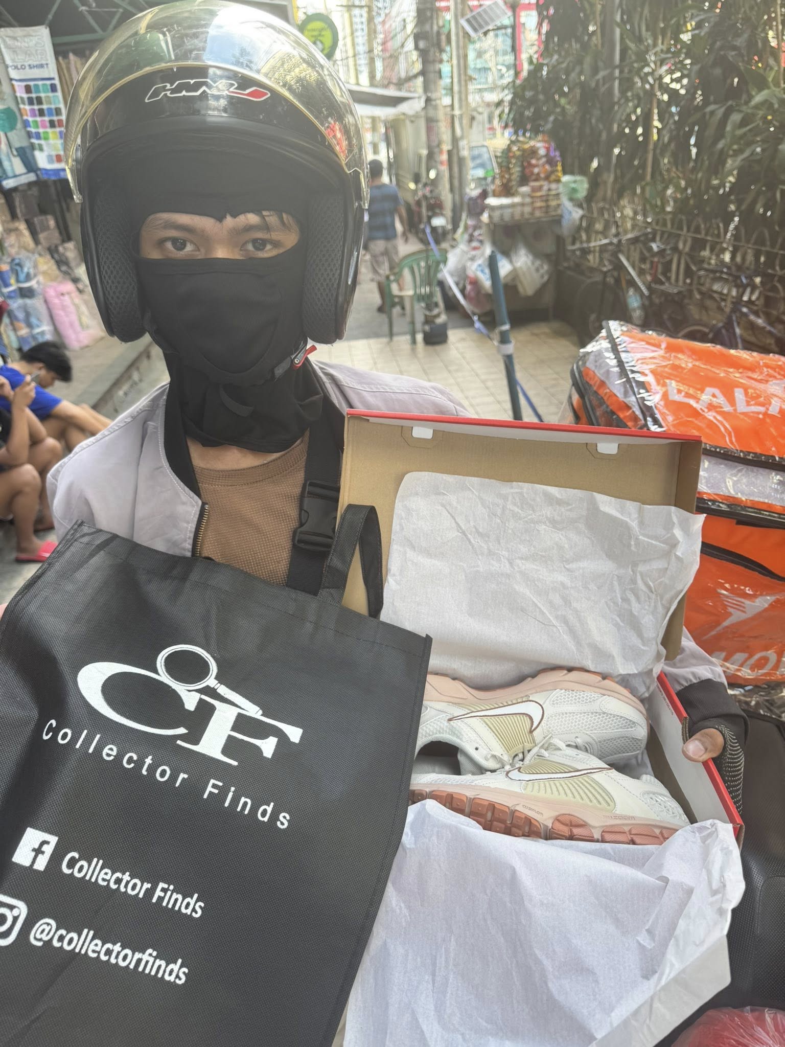 Metro Manila sneaker delivery by legit reseller Collector Finds