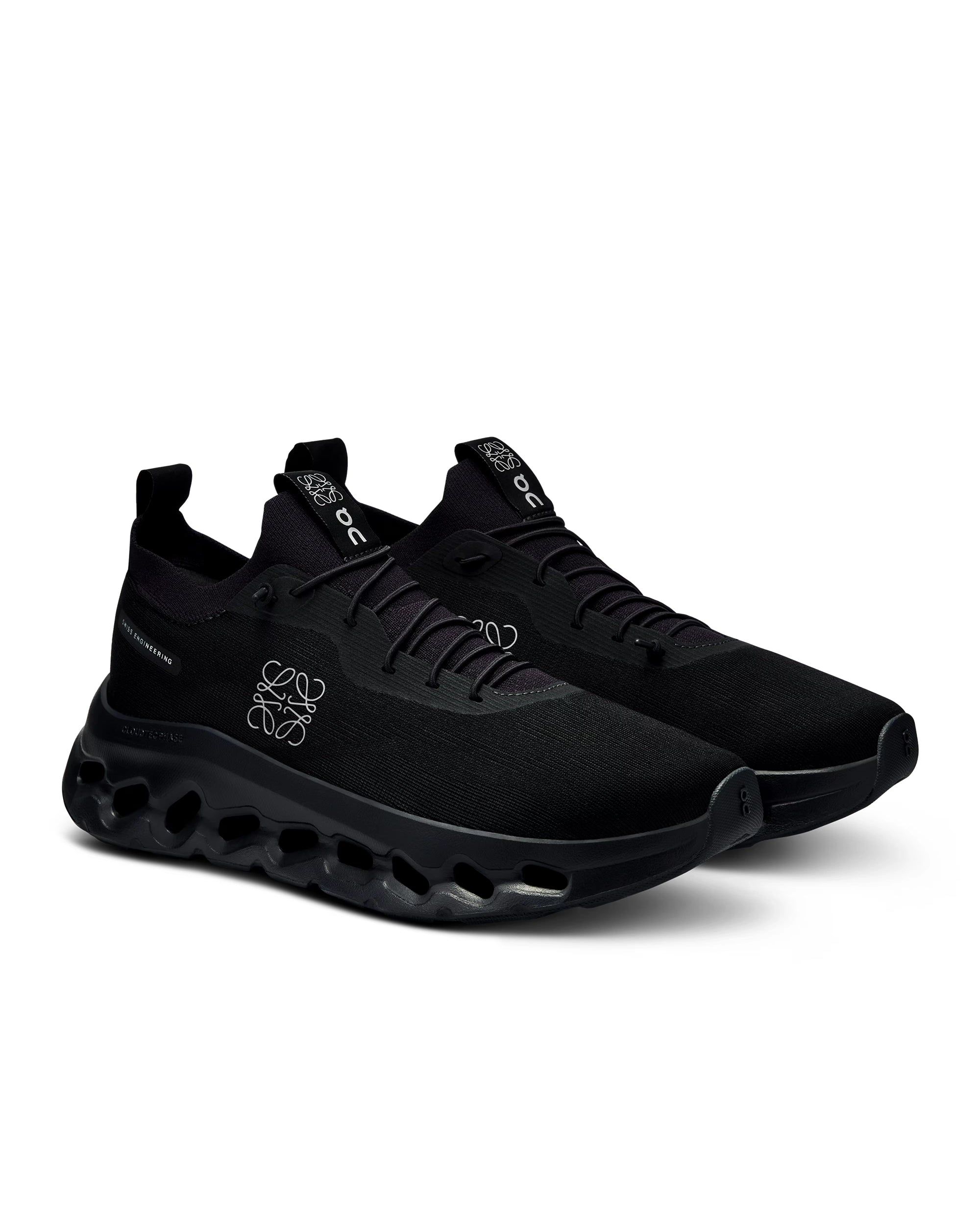 WMNS On Cloudtilt Loewe ‘All Black’